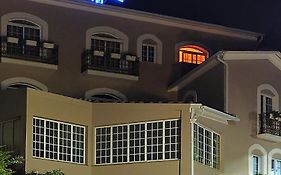 Hotel Central